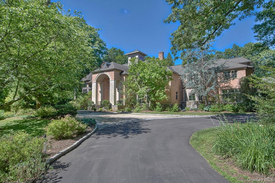 301 Whippoorwill Road Photo 1