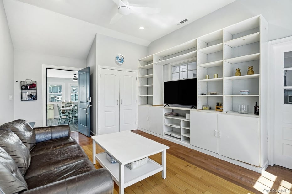 250 S Ridge Street #2 Photo 4