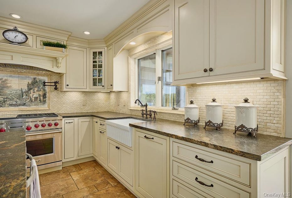 22 Fieldstone Court Photo 17