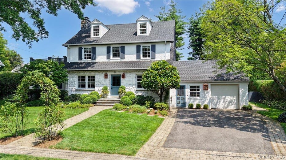 21 Orchard Road Photo 3