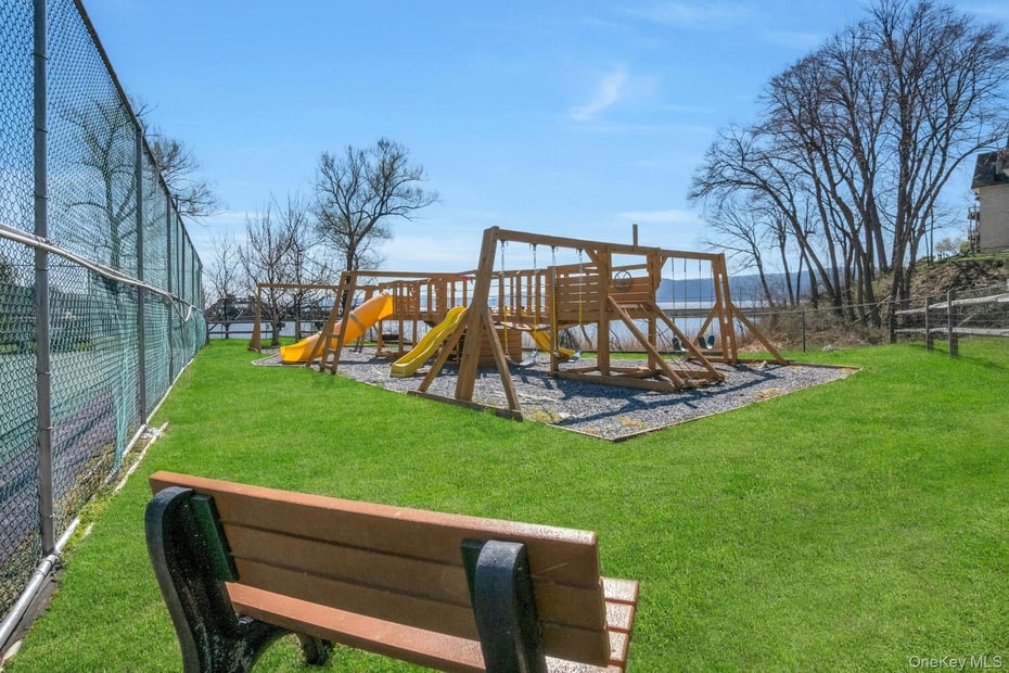 311 Kemeys Cove Photo 34