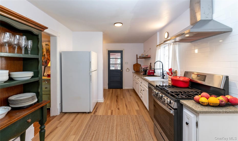 322 N Midland Avenue Photo 21