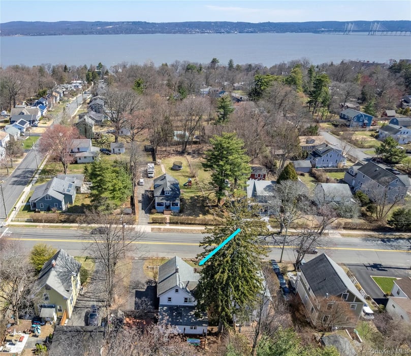 322 N Midland Avenue Photo 3