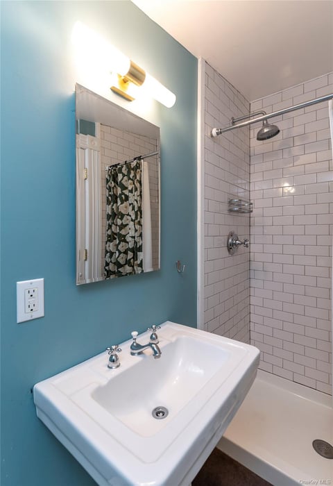 322 N Midland Avenue Photo 20