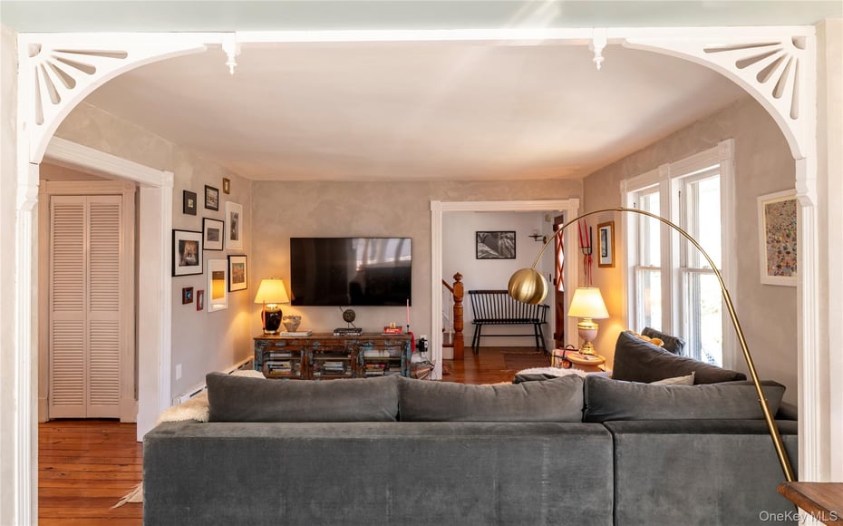 322 N Midland Avenue Photo 14