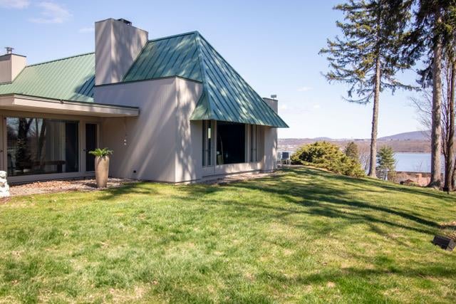 552 Grand Avenue Photo 8