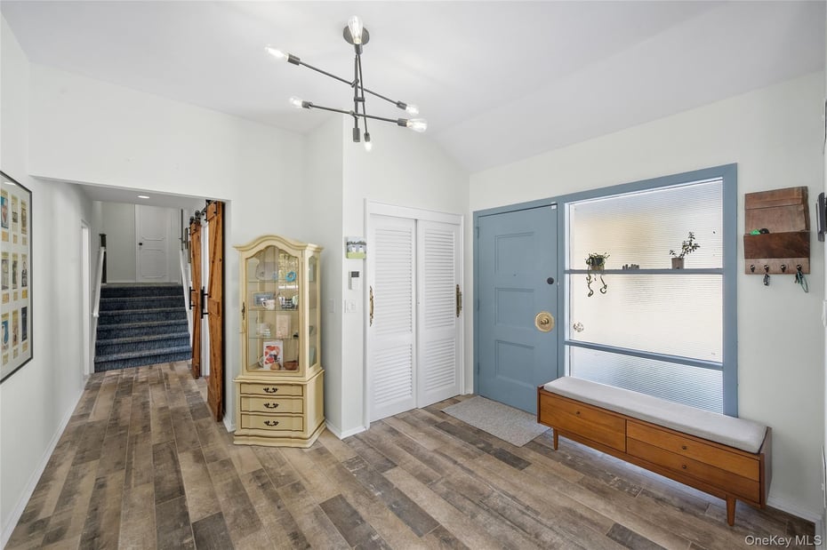 124 Hillandale Drive Photo 9