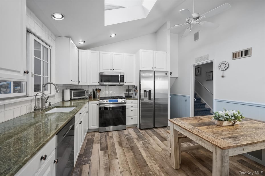 124 Hillandale Drive Photo 6