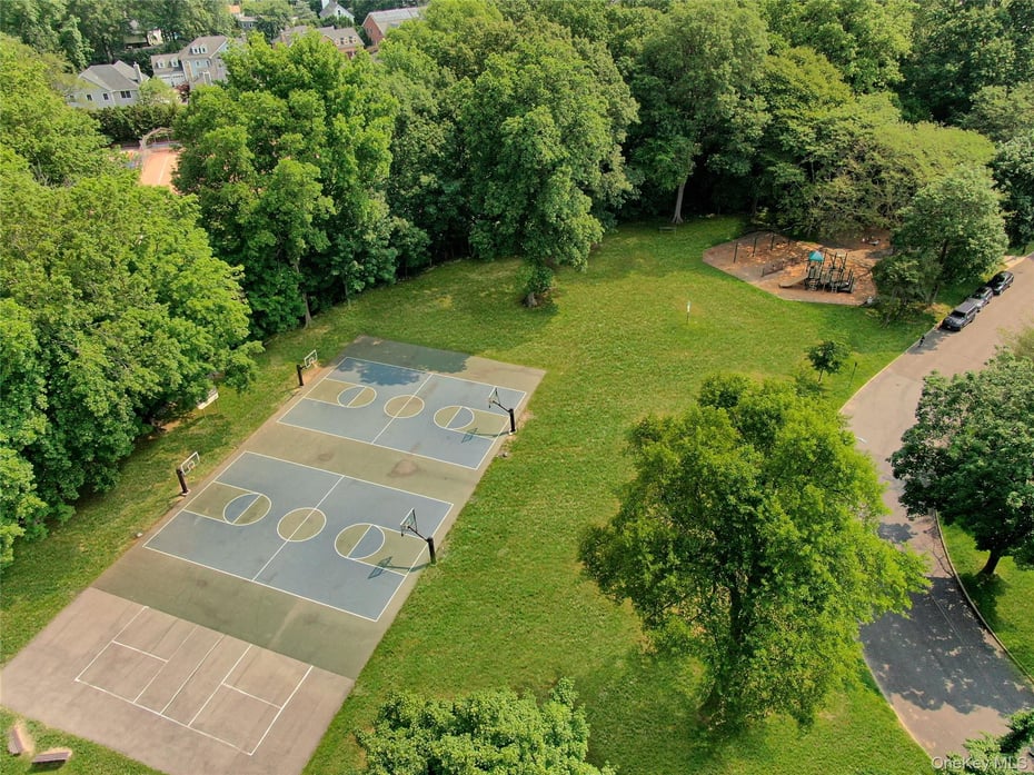 124 Hillandale Drive Photo 33