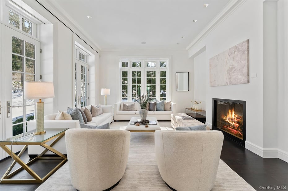 16 Taylor Road Photo 6