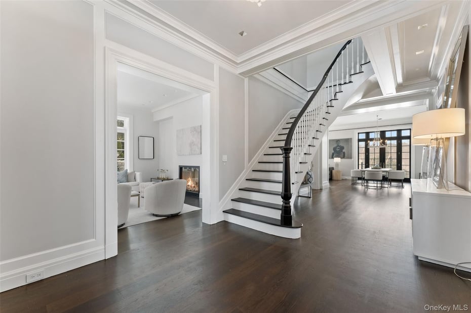 16 Taylor Road Photo 5