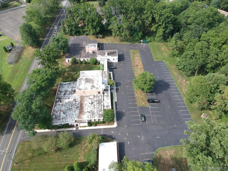 216 Congers Road Photo 7
