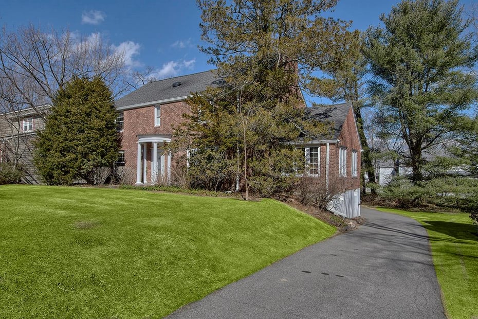 10 Richbell Road Photo 2