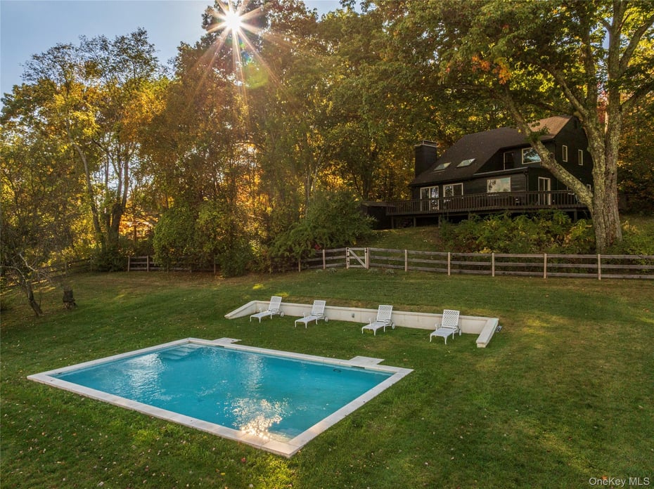 181 Lockwood Road Photo 2