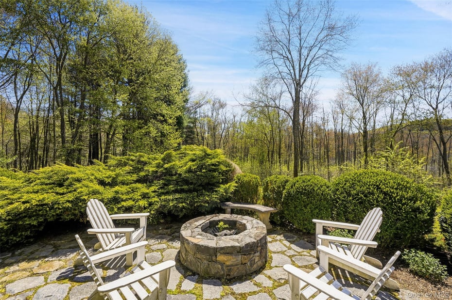 665 Guard Hill Road Photo 32