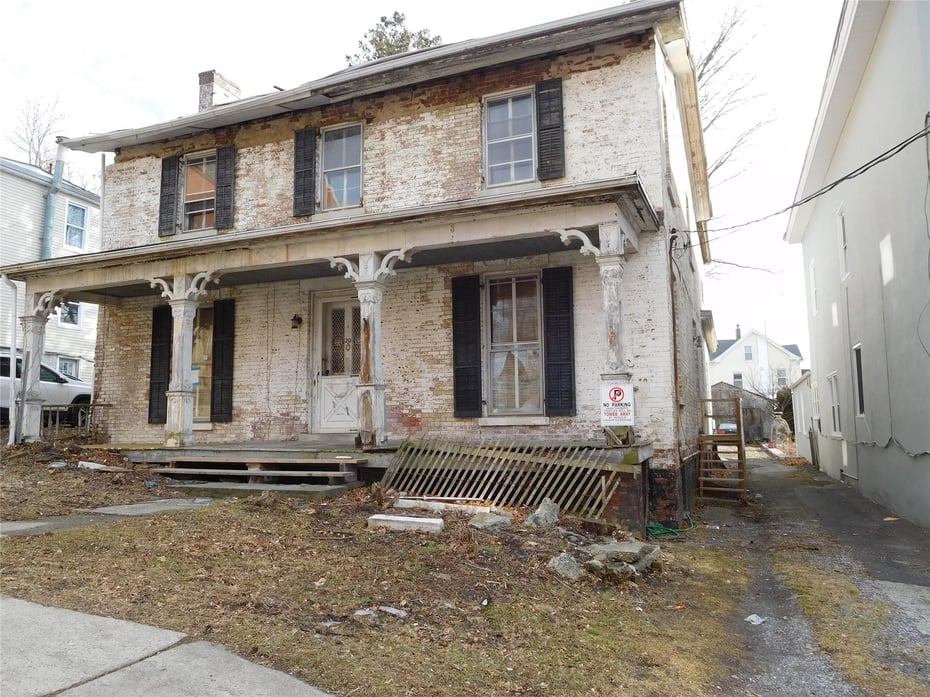 20 Maple Place Photo 3
