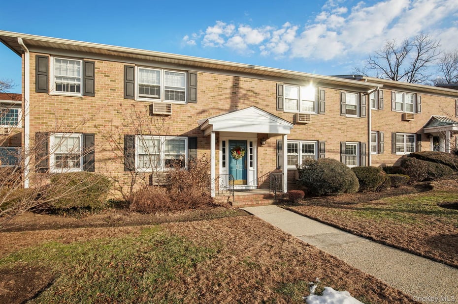 240 S Broadway  #16B Photo 13