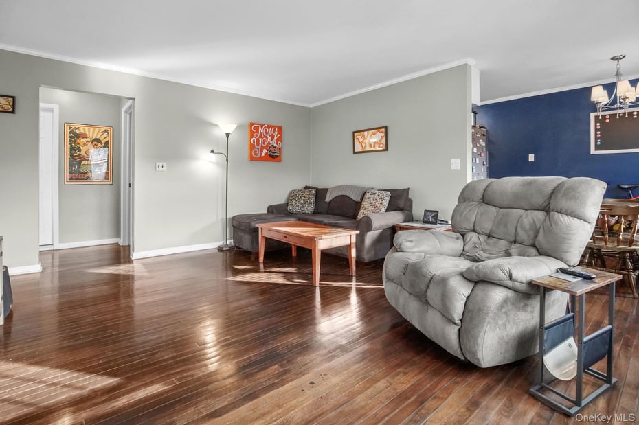 240 S Broadway  #16B Photo 2