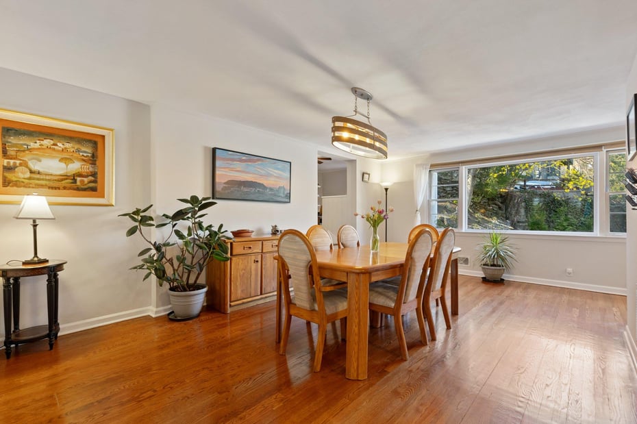 385 Lake Shore Drive Photo 6