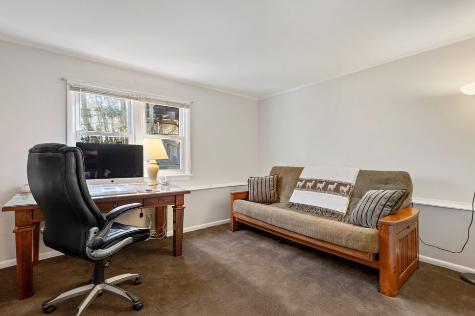 385 Lake Shore Drive Photo 20