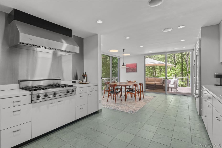 54 Cross Pond Road Photo 13