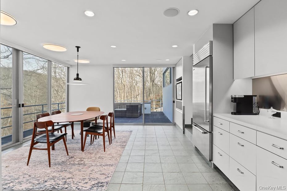 54 Cross Pond Road Photo 10