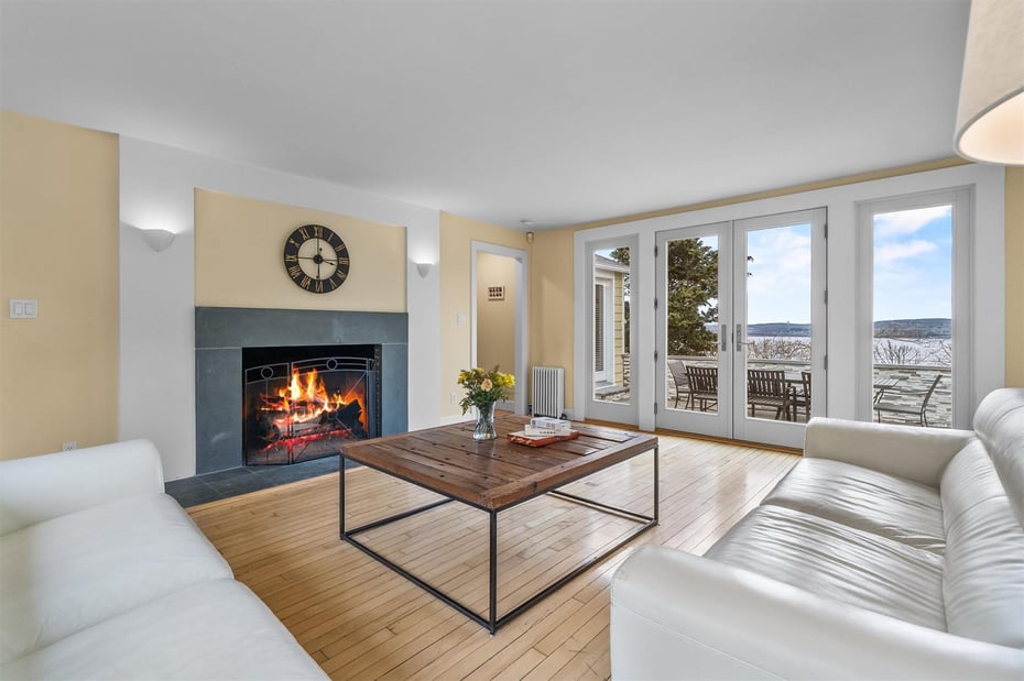43 Franklin Street Photo 14