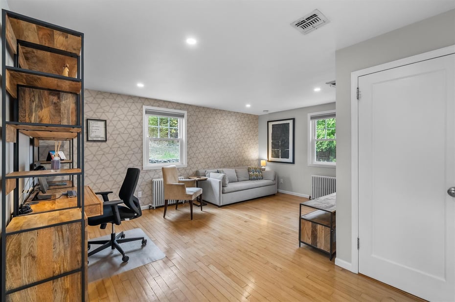 43 Franklin Street Photo 26