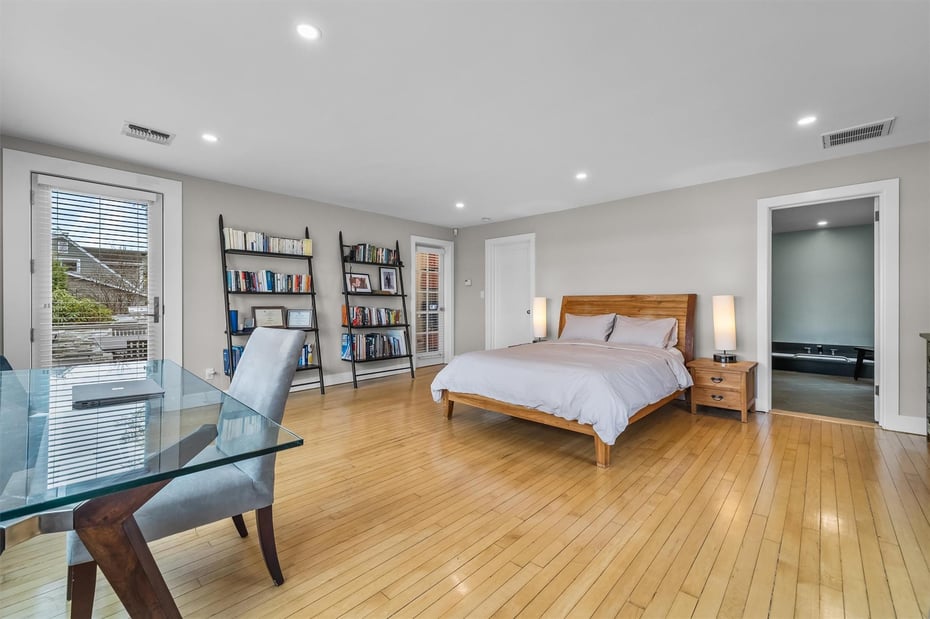 43 Franklin Street Photo 17
