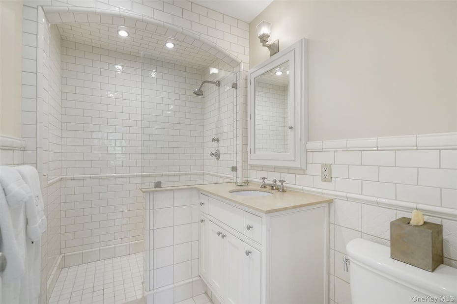 640 Grant Road Photo 33