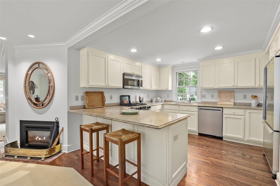 6 Hunt Farm Road Photo 7