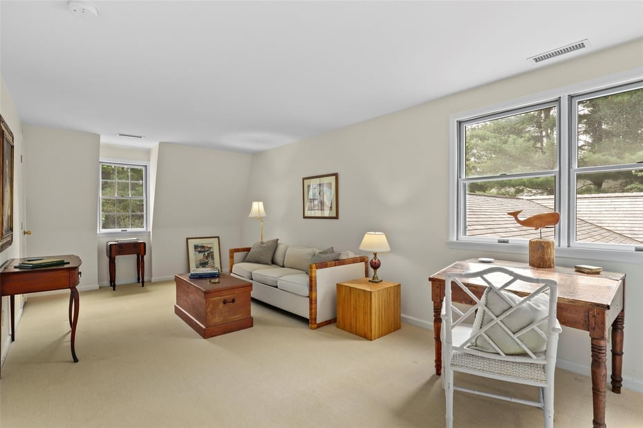 6 Hunt Farm Road Photo 15