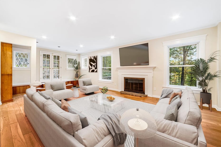 750 Bedford Road Photo 2