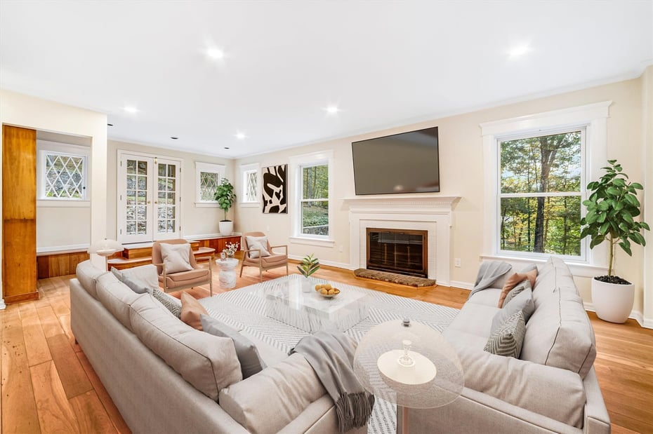 750 Bedford Road Photo 3
