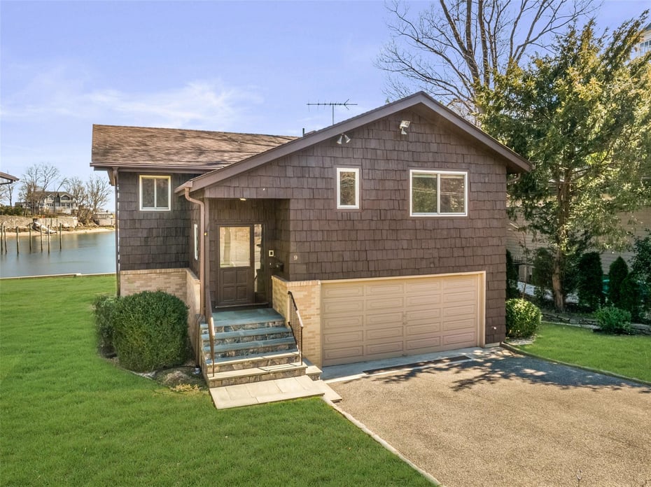 9 Harbor Drive Photo 1