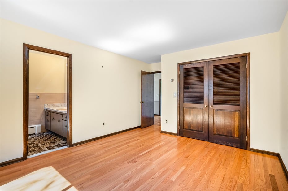 9 Harbor Drive Photo 11
