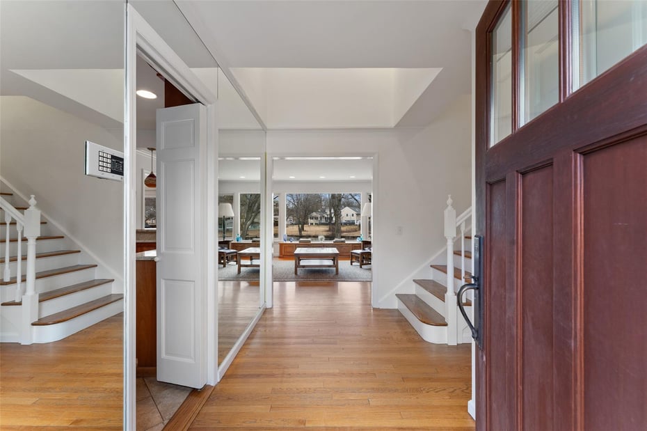 27 Homeside Lane Photo 4