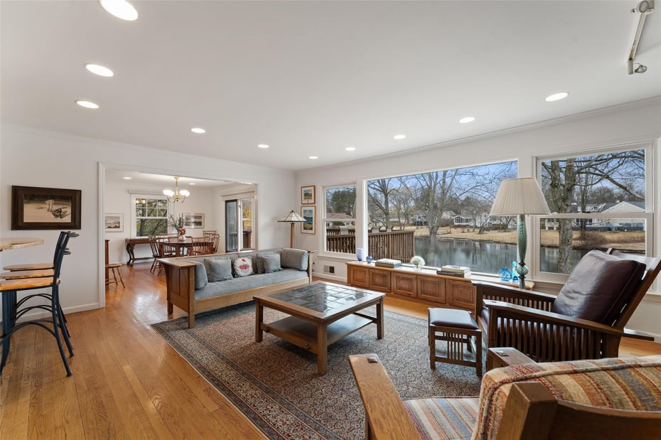 27 Homeside Lane Photo 6