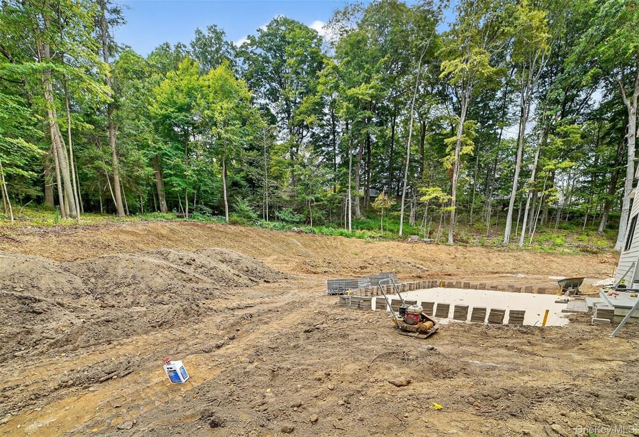 20 Bedell Road Photo 35