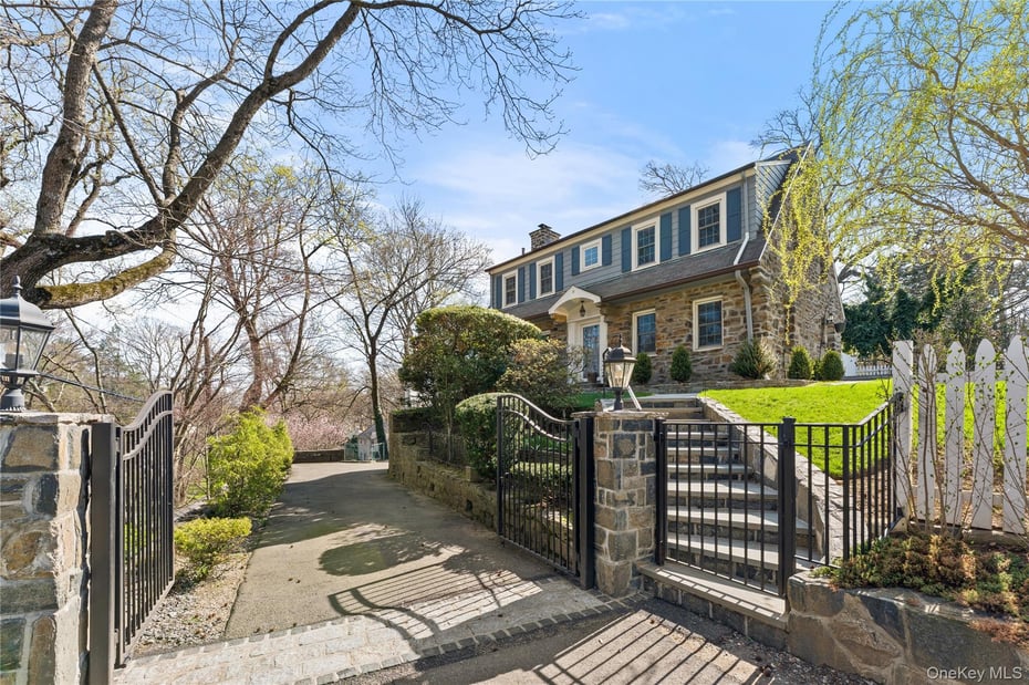 18 Wellyn Road Photo 24