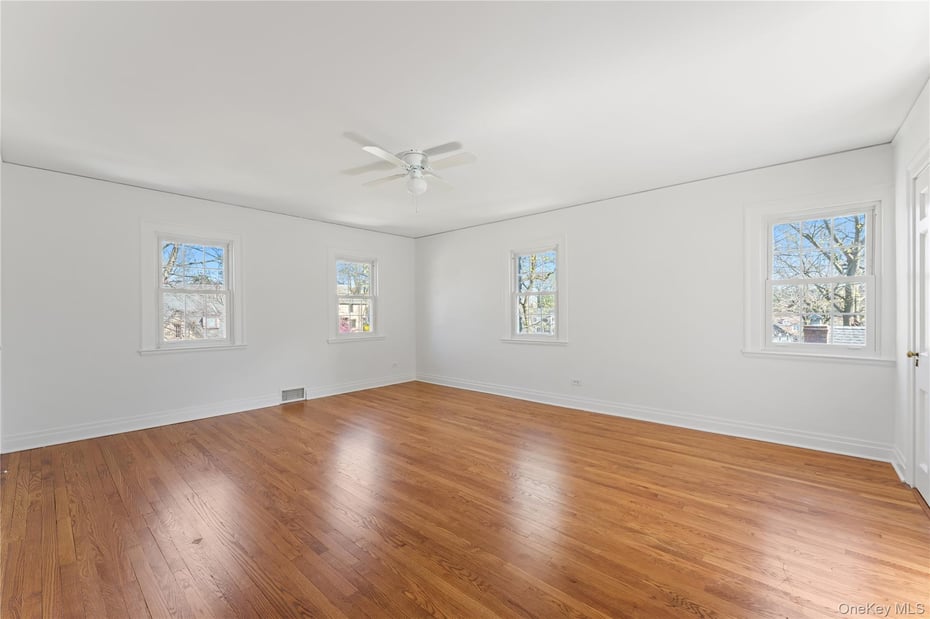 18 Wellyn Road Photo 16