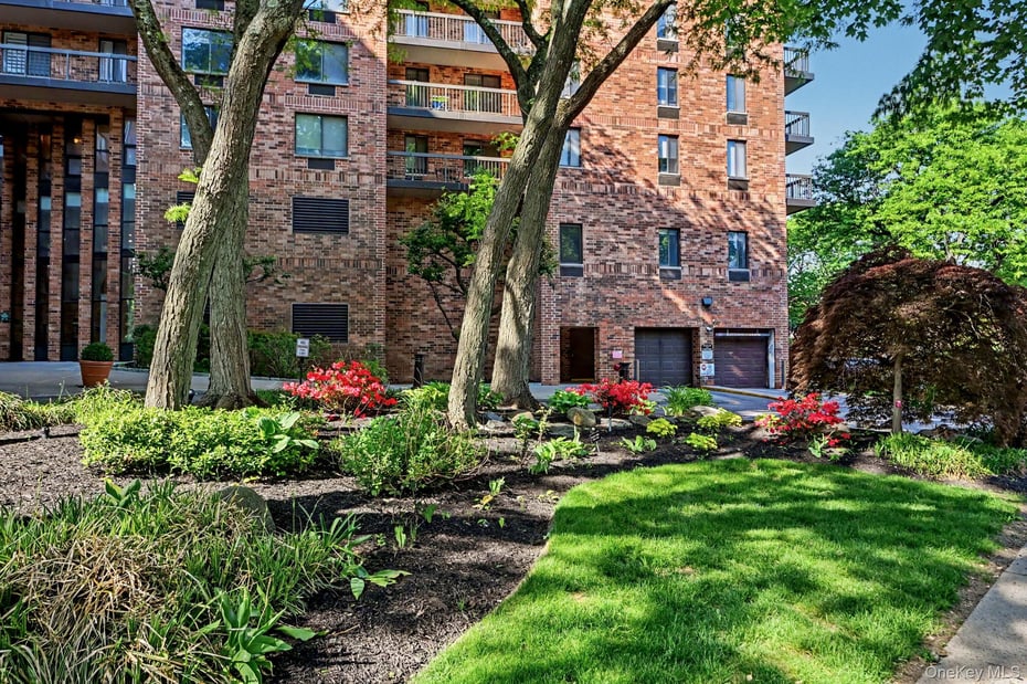 50 Columbus Avenue  #506 Photo 31