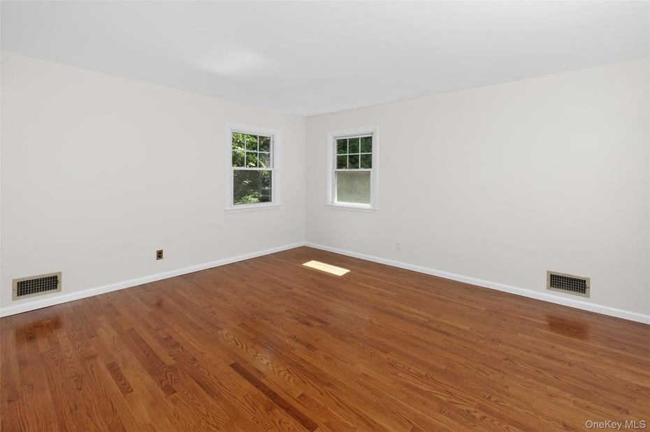 835 Shore Acres Drive Photo 23