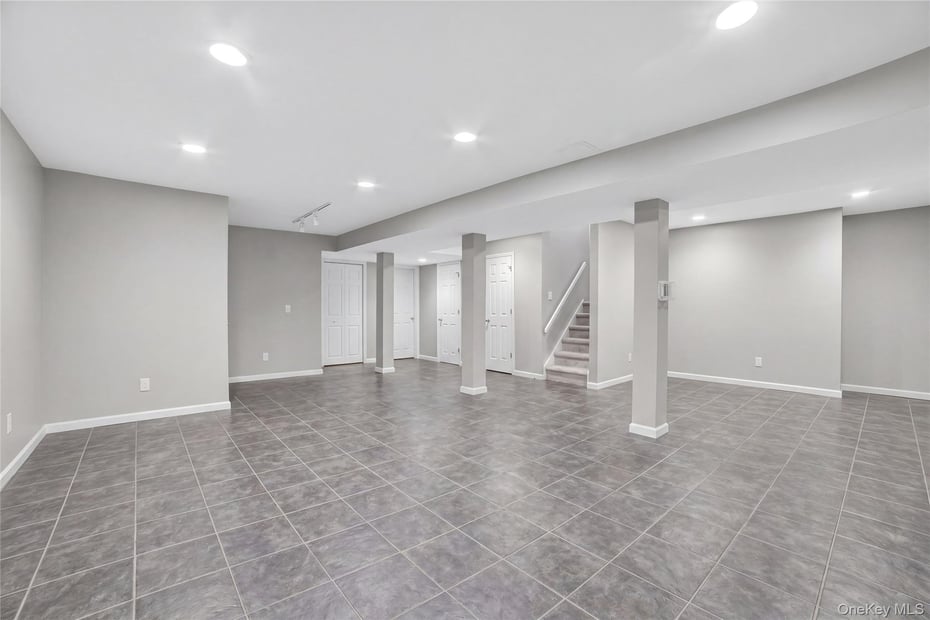 3 Leir Court Photo 30