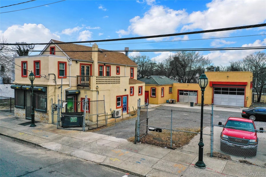 1513 Straight Path Photo 1