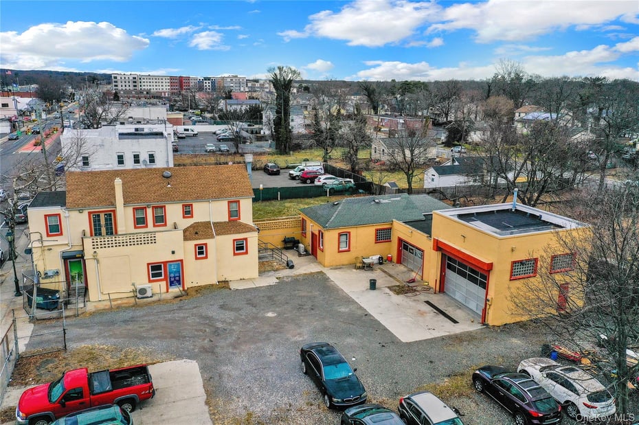 1513 Straight Path Photo 4