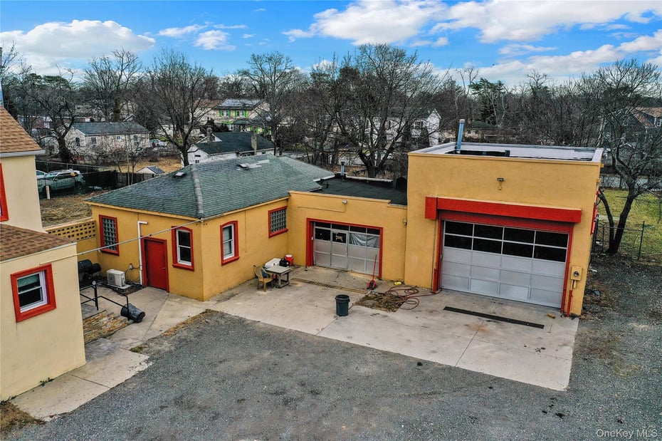 1513 Straight Path Photo 3