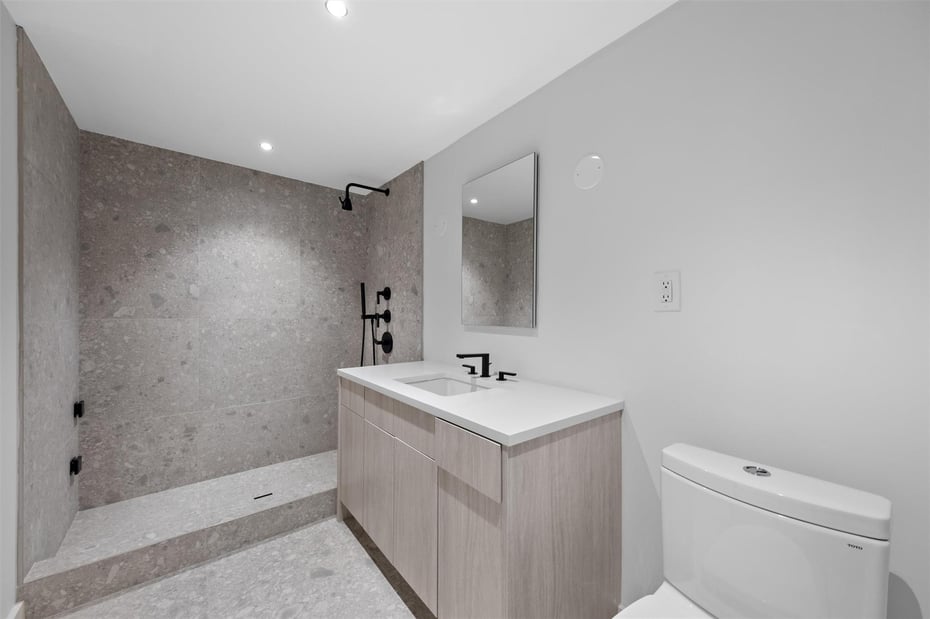 7 Lexington Drive Photo 42