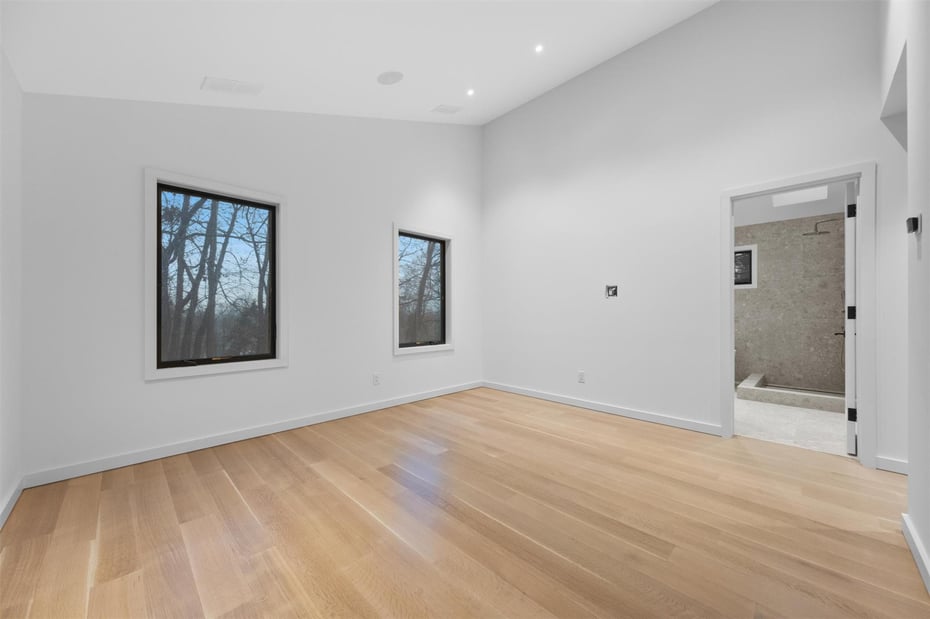 7 Lexington Drive Photo 32
