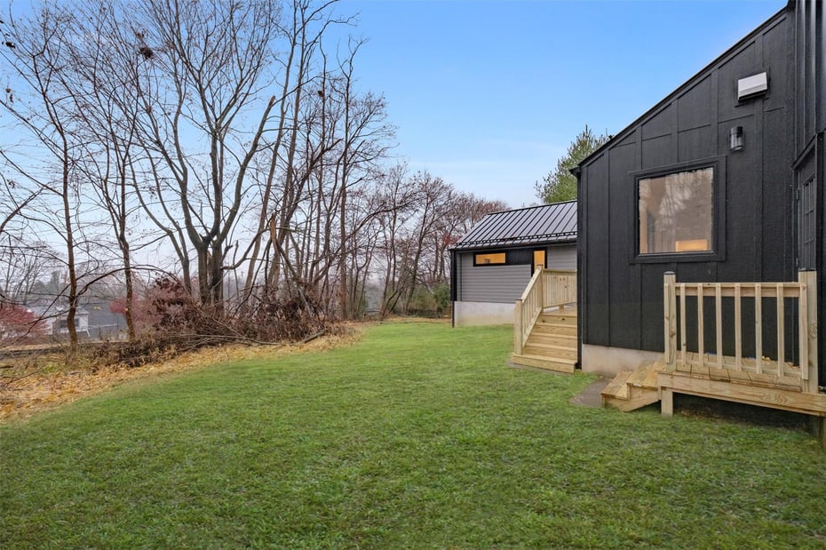 7 Lexington Drive Photo 44